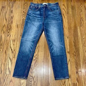 Aritzia Denim Forum Women’s High Rise YOKO High Rise Slim. Size 29